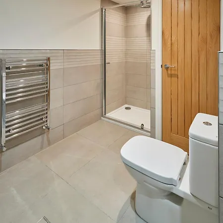 Host & - 3 The Mount Whitby