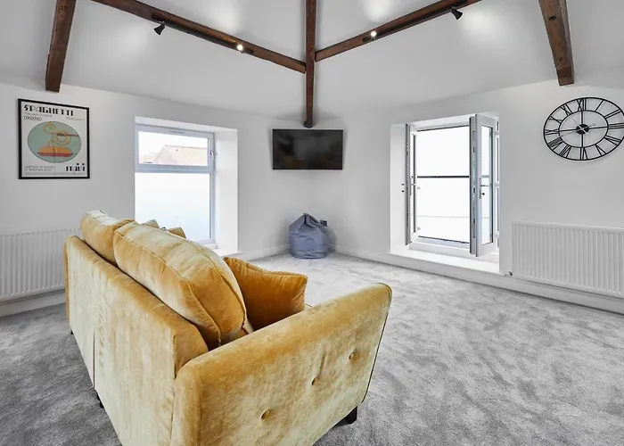 펜션 Host & - 3 The Mount 휫비