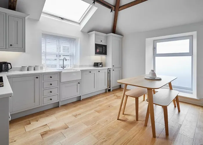 펜션 Host & - 3 The Mount 휫비