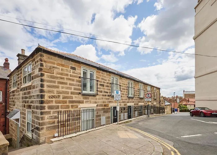 Host & - 3 The Mount * 휫비